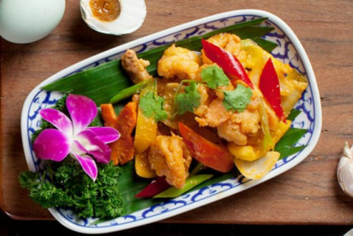 Jittlada Restaurant: Thai Food at Its Finest 